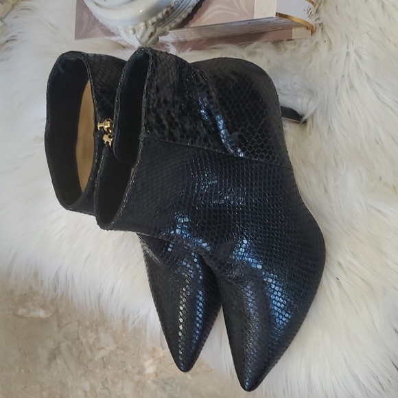 L'AGENCE black  ankle bootie boots size 7.5 - Picture 15 of 17